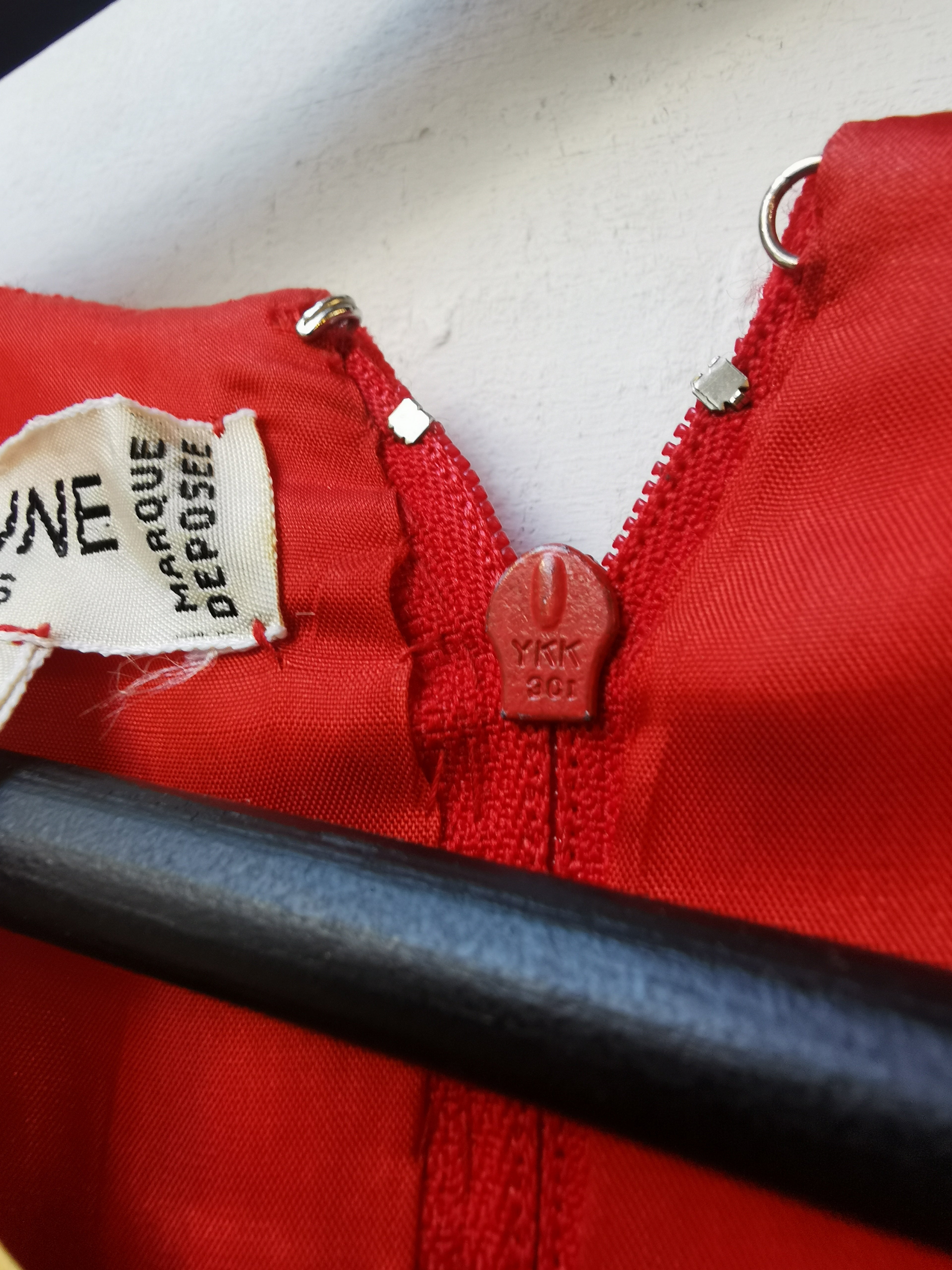 Crvena vintage haljina poznatog brenda