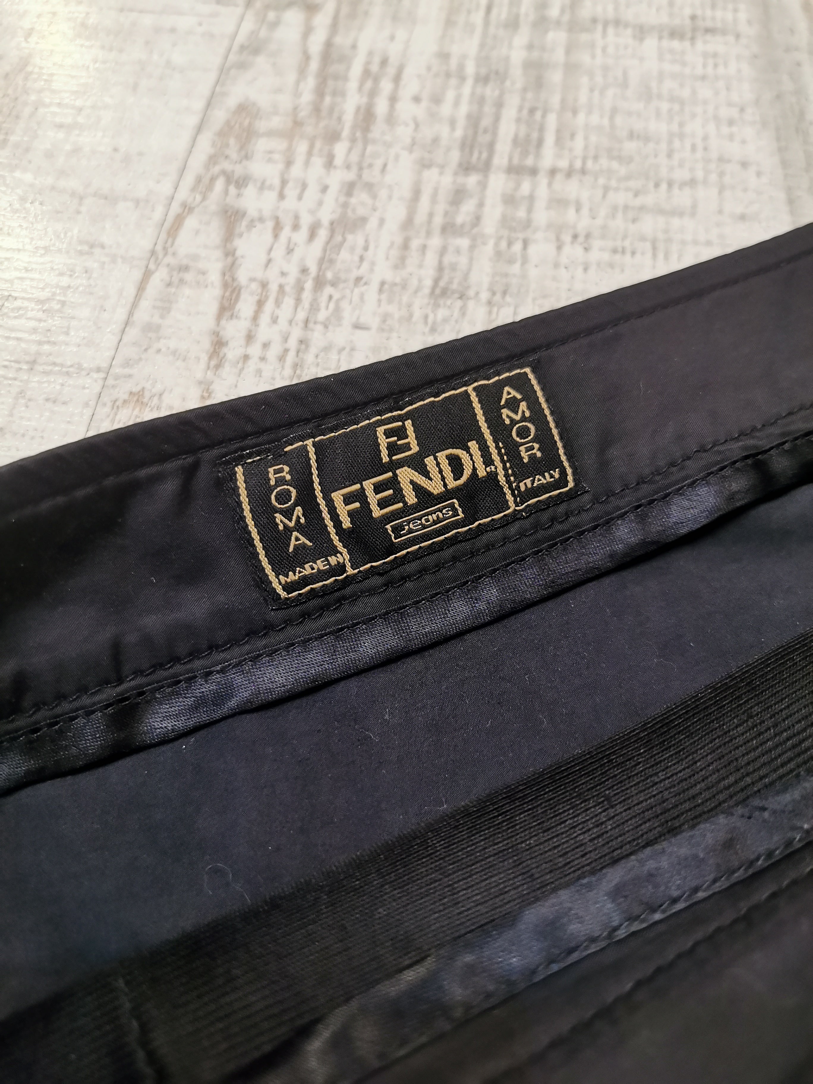 Fendi crna pencil suknja