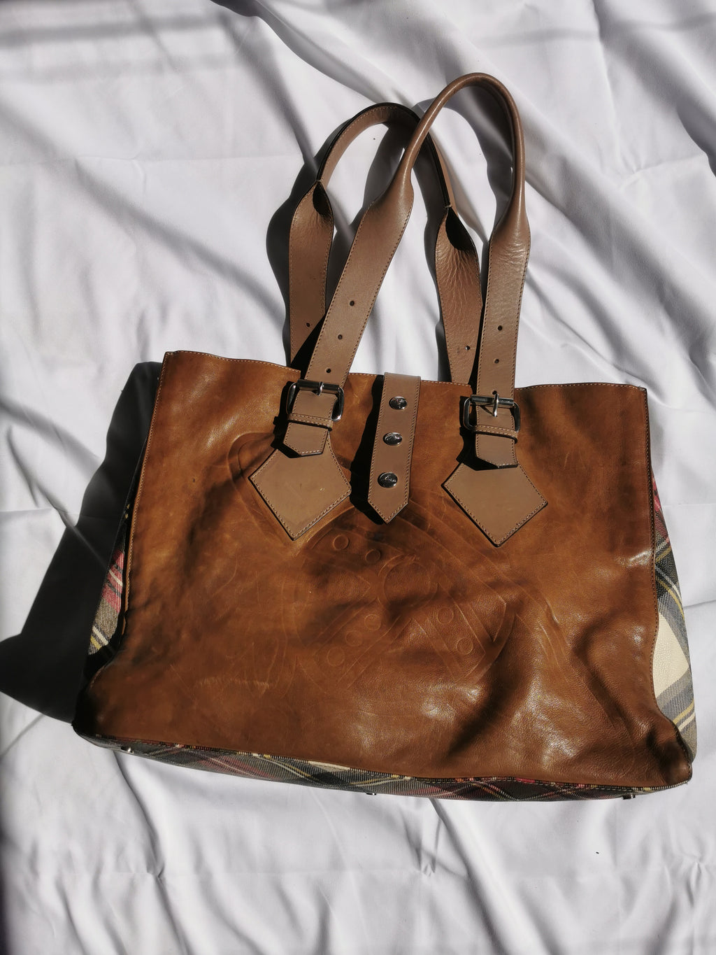Vivienne Westwood velika kožna tašna