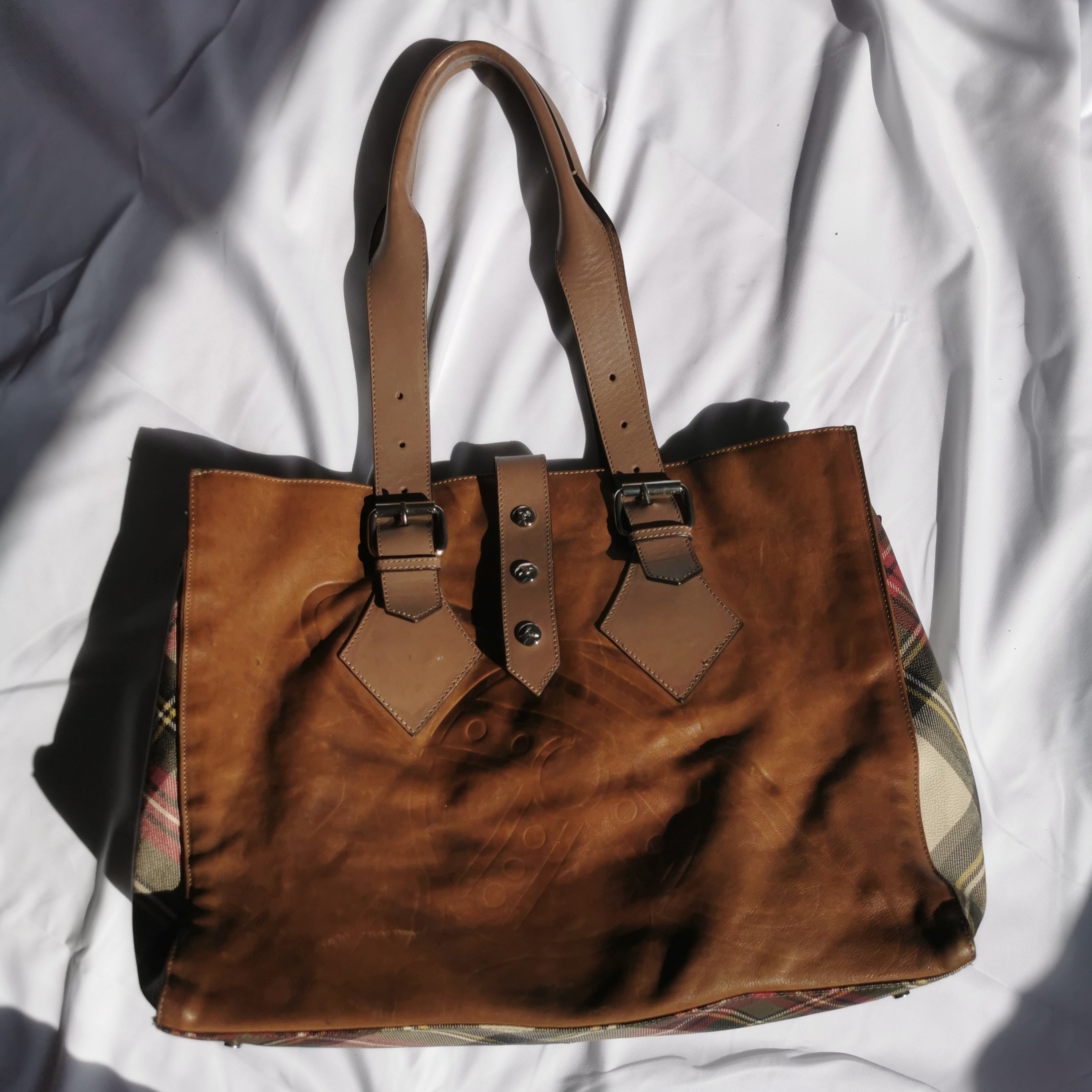 Vivienne Westwood velika kožna tašna