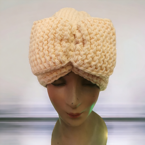 Pink Wool Hat / Roze Vunena Kapa