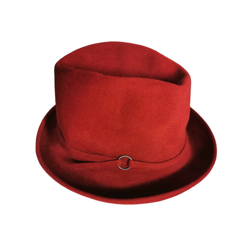 Red Velvet Vintage Hat / Crveni Vintage Šešir