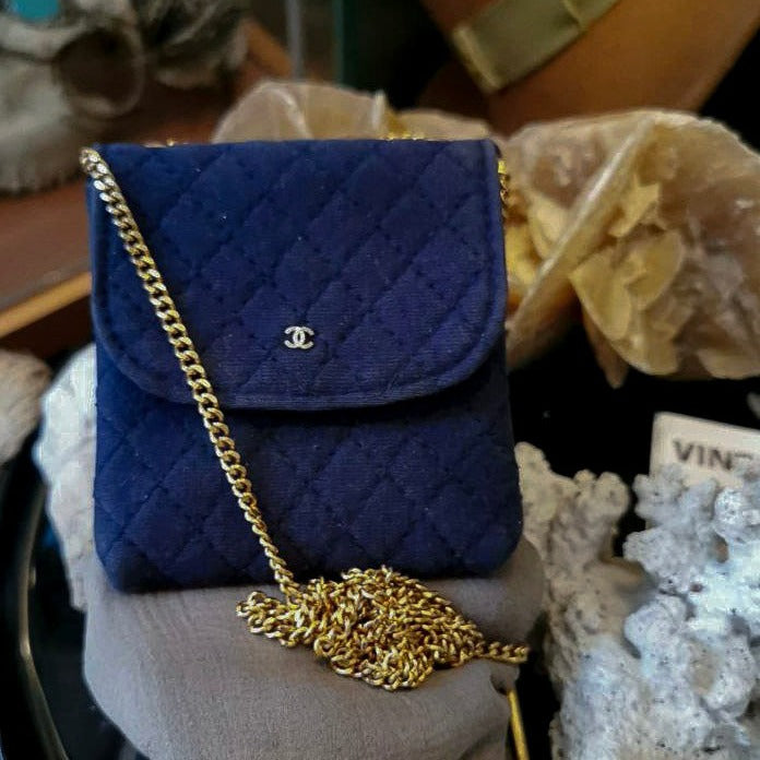 Chanel Vintage Mikro Tašna
