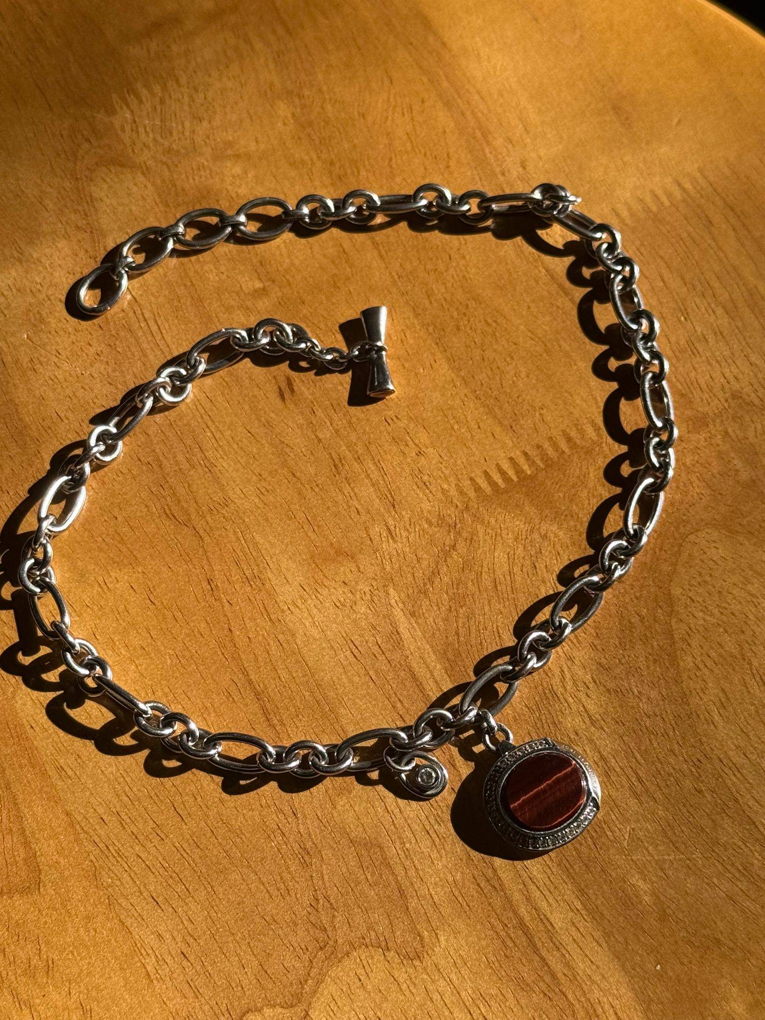 Vintage Cerutti ogrlica sa priveskom tigrovog oka