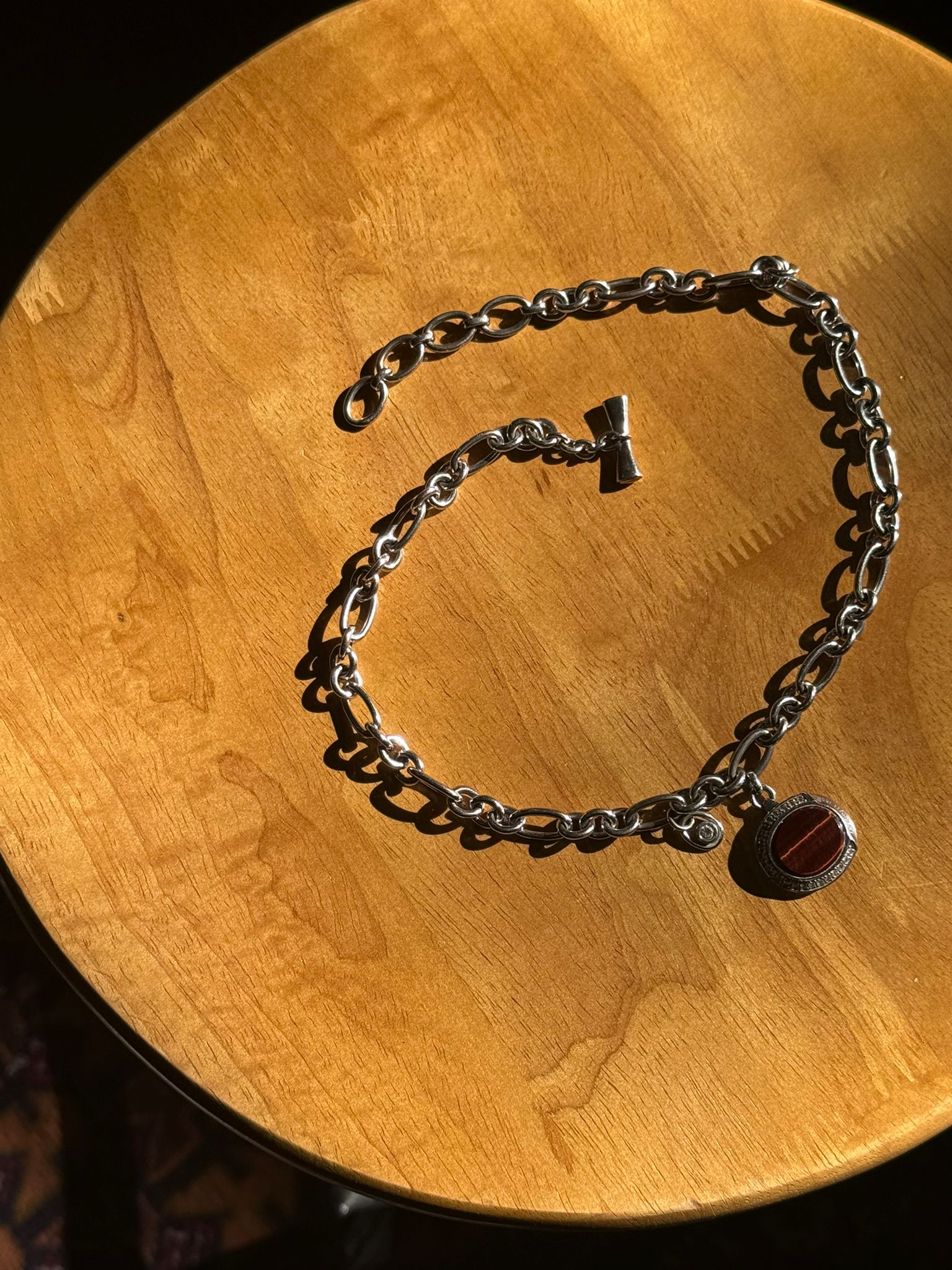 Vintage Cerutti ogrlica sa priveskom tigrovog oka