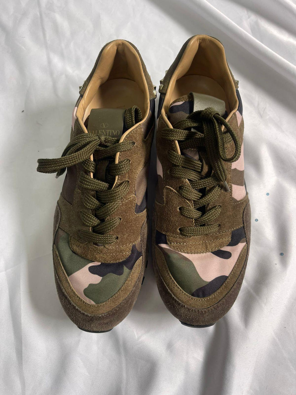 Vintage Valentino patike sa maskiranim printom