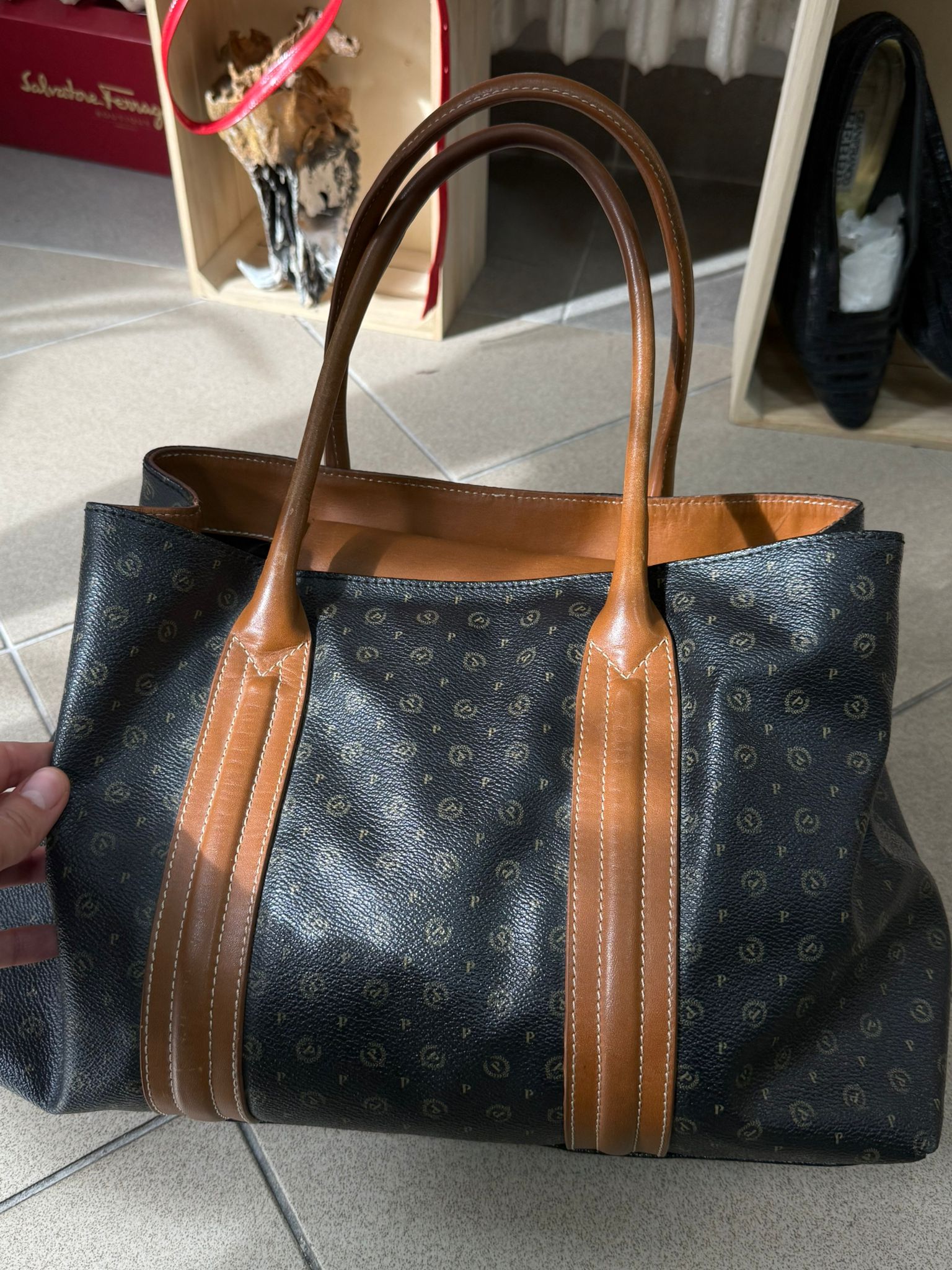 Vintage Pollini tašna braon boje