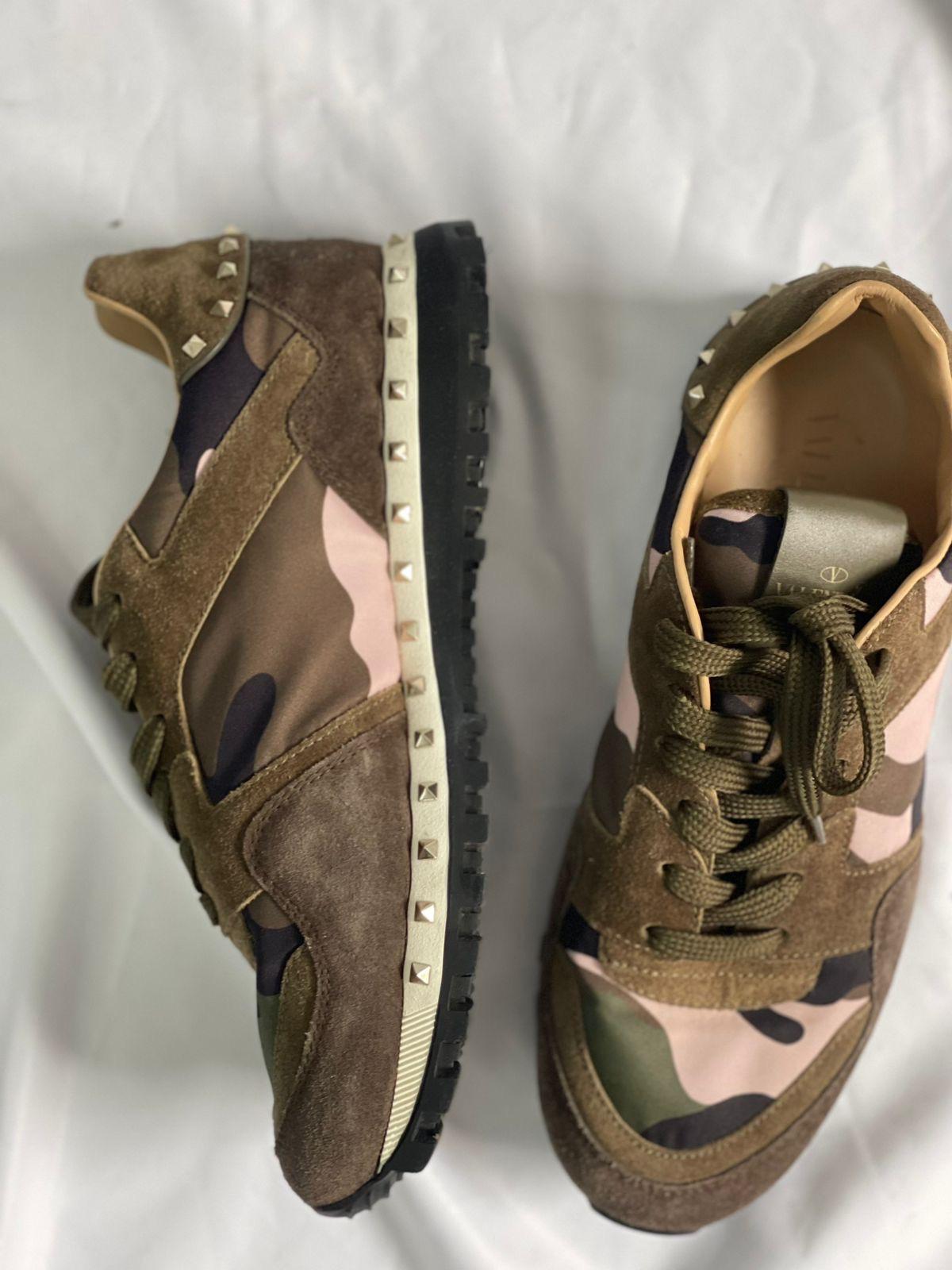 Vintage Valentino patike sa maskiranim printom