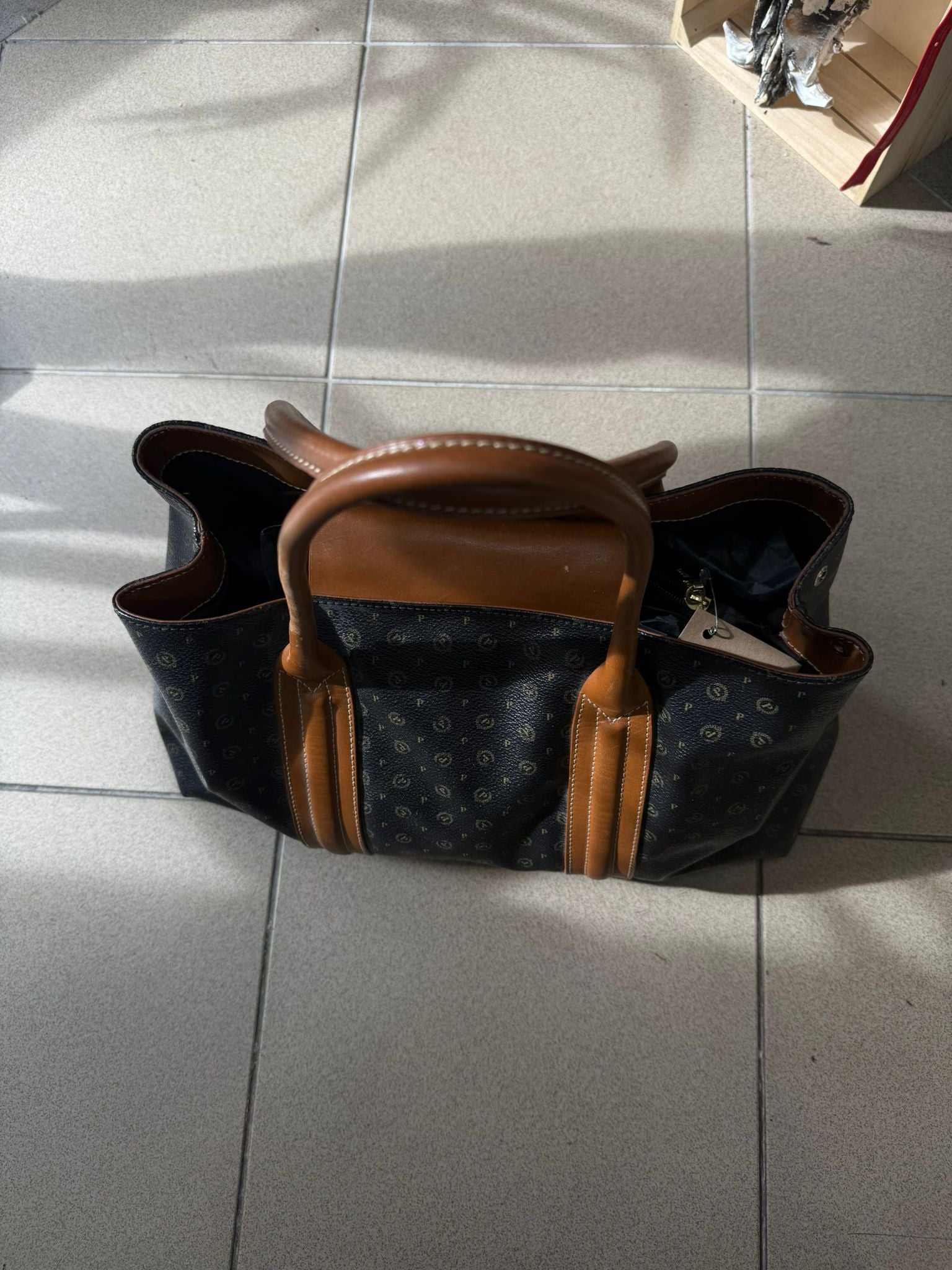 Vintage Pollini tašna braon boje