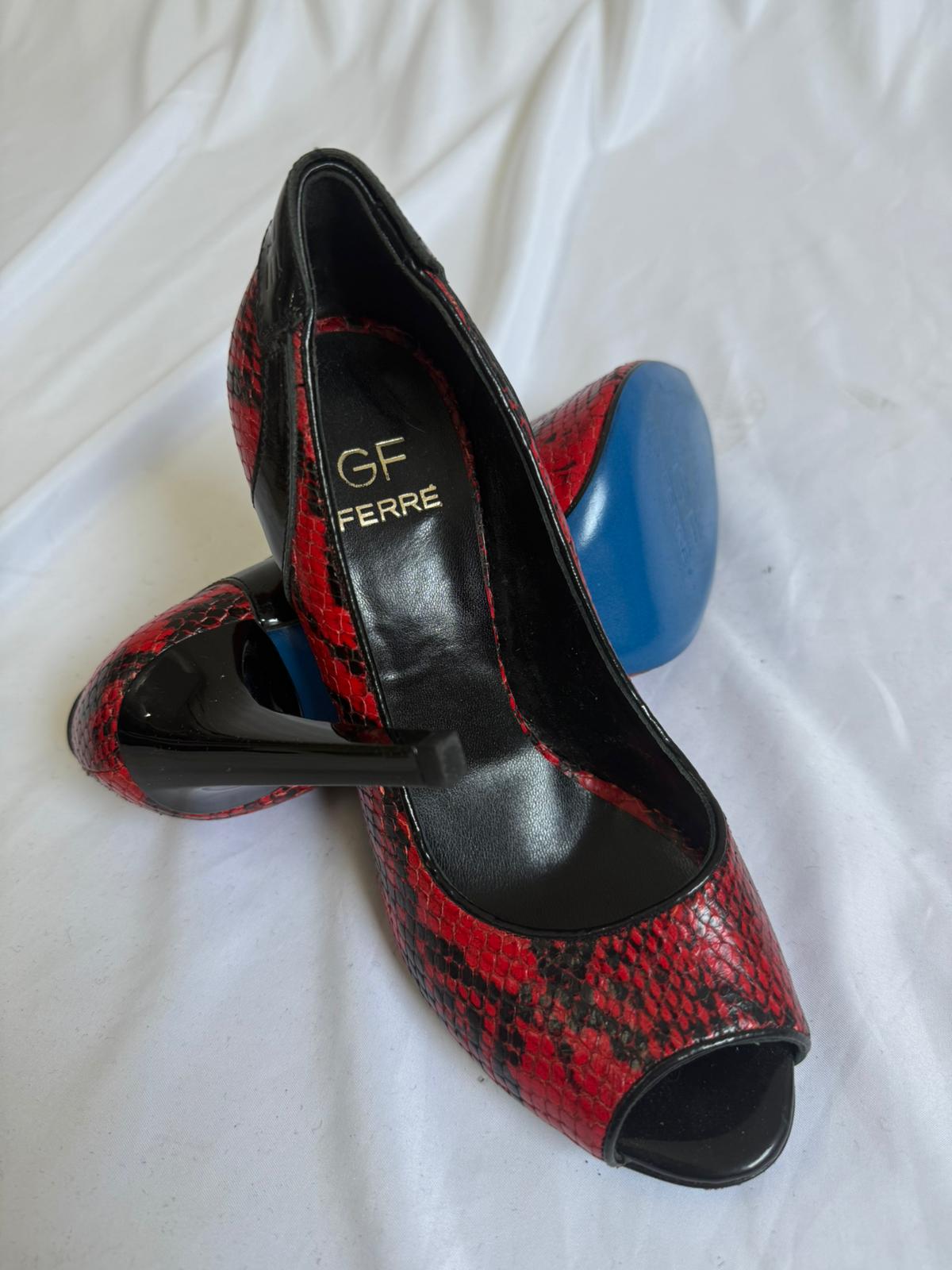 Vintage Gianfranco Ferre sandale