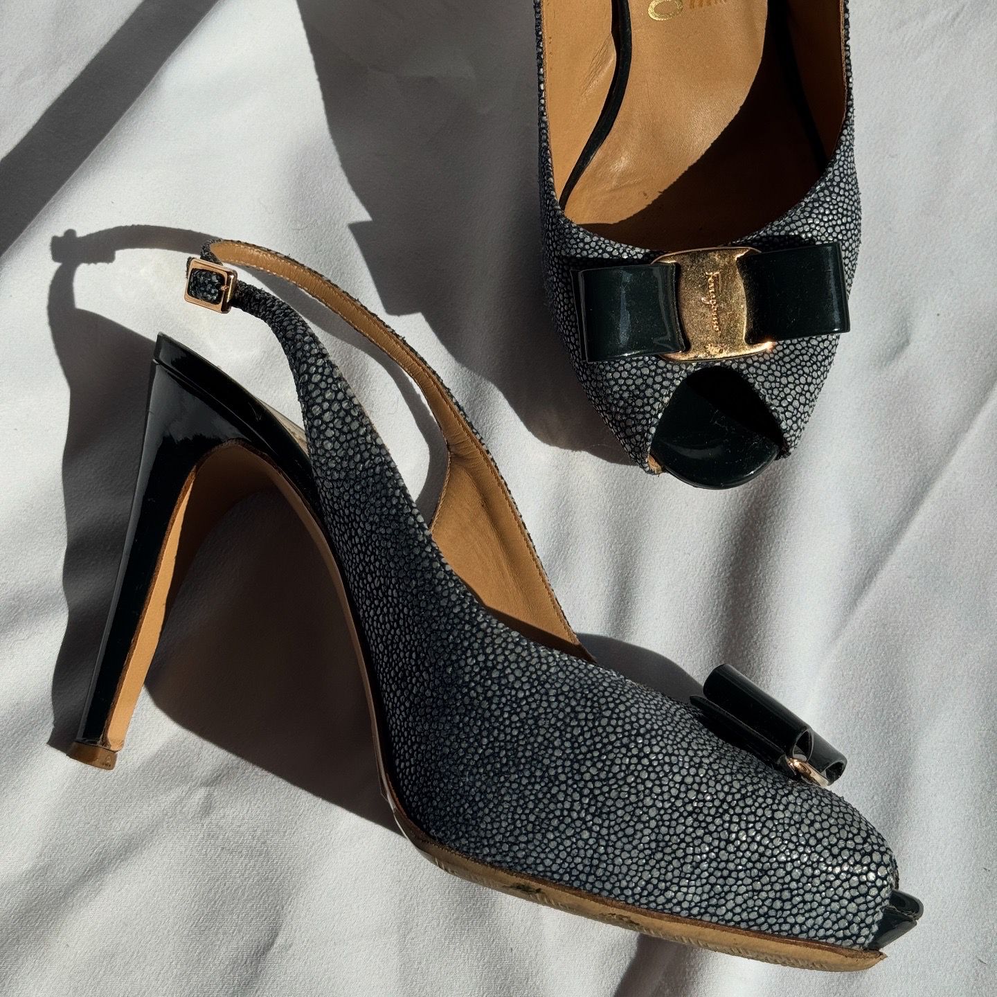 Vintage Salvatore Ferragamo slingback kožne štikle