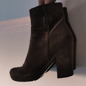 PRADA Suede Brown Vintage Ankle Boots / PRADA Kožne Braon Čizme